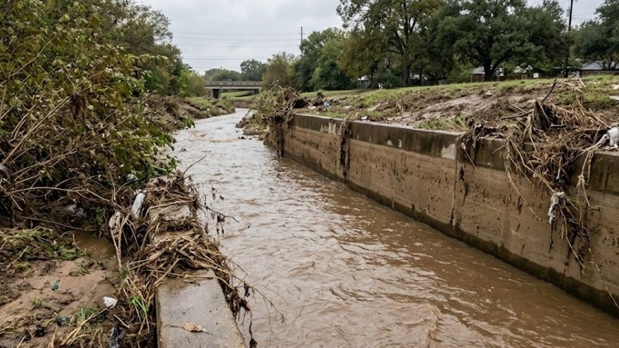 Brazos River flooding drives Norway rat displacement into East Waco homes — post-flood rodent control in McLennan County